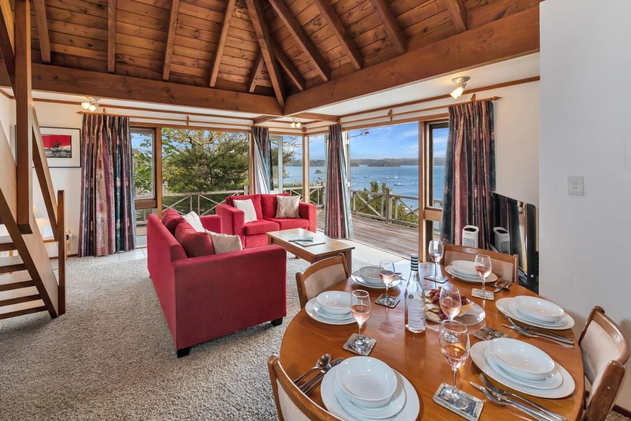 Te Maiki Retreat - Russell Holiday Home Exterior photo